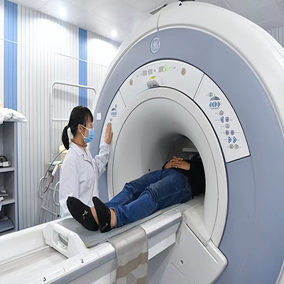 【健康科普】小心碰“磁”！做核磁共振检查时，您准备好了吗？